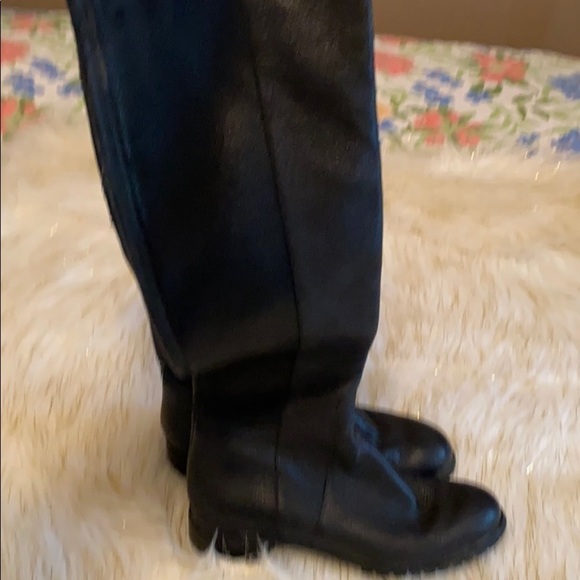 Michael KORS - Black Leather Knee High Boot  Size 6 - Picture 2 of 10
